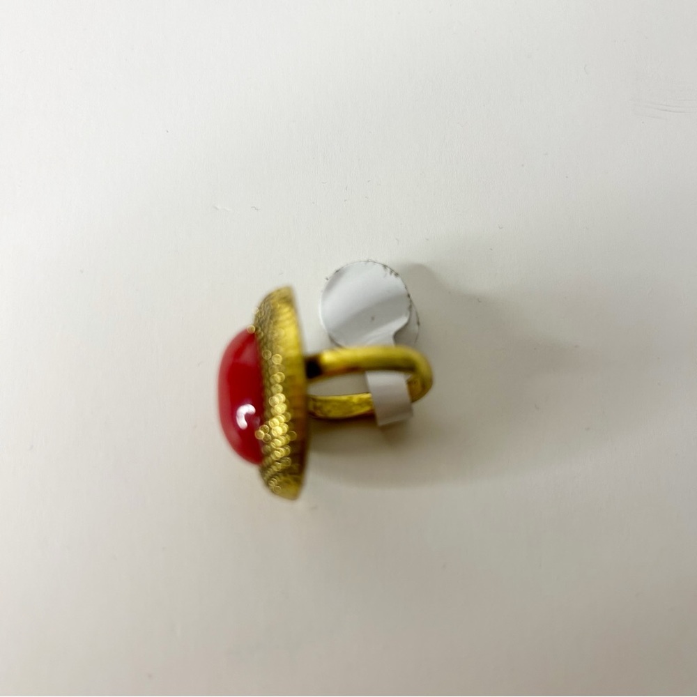 Elegant Red and Gold statement Ring - Picture 4 of 5
